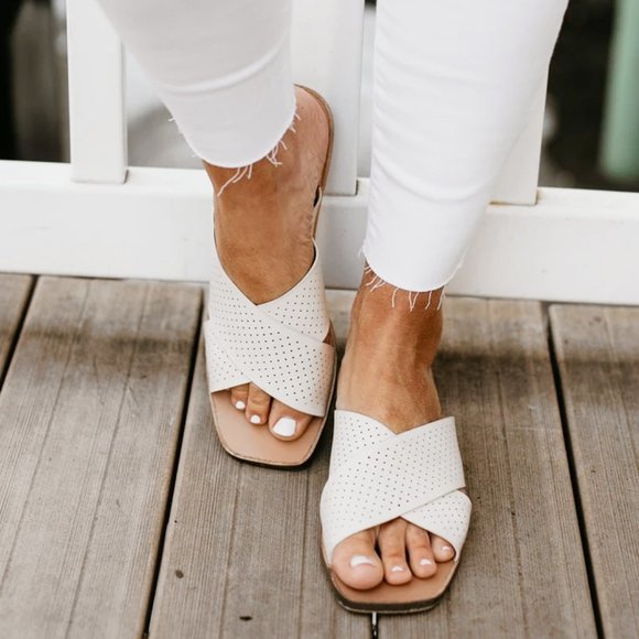 Mi.iM Shoes - NEW Mi.iM White Perforated Slip On Slide Sandals